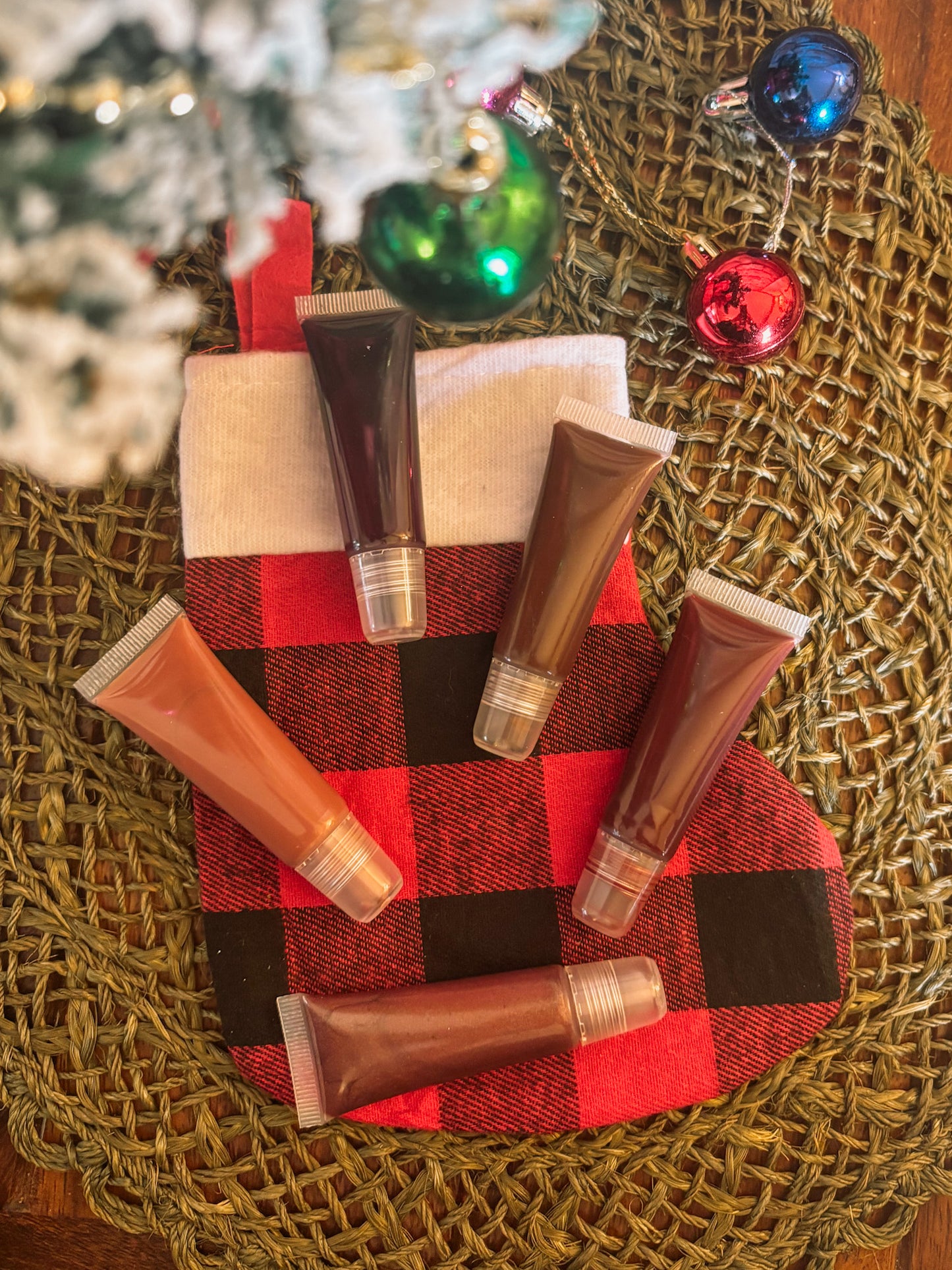 LIP GLOSS *Buy 3, get 1 FREE